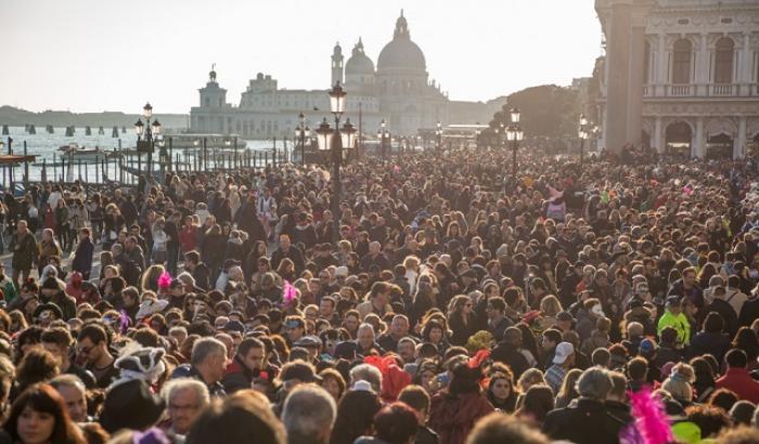 Niente più entrata libera a Venezia: si pagherà il biglietto