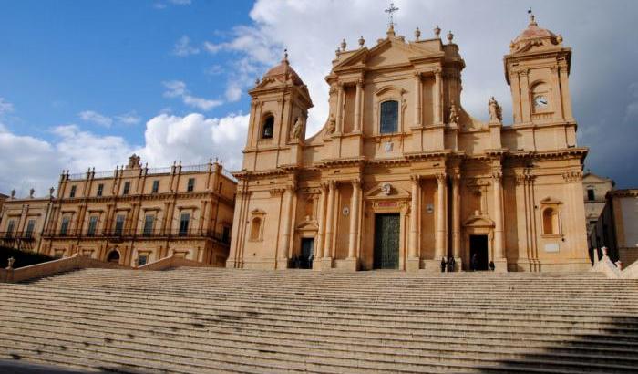 Bocelli e Mitoraj promuovono i siti Unesco in Sicilia