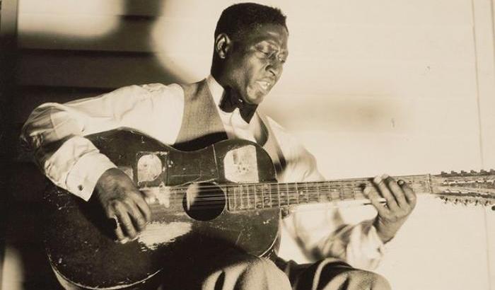 Musiche di strada e di prigione: il mito oscuro di Lead Belly