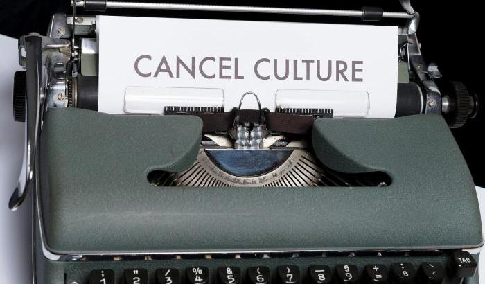 Mario Lentano: “La Cancel culture dice di difendere la cultura, in realtà disprezza gli esseri umani”