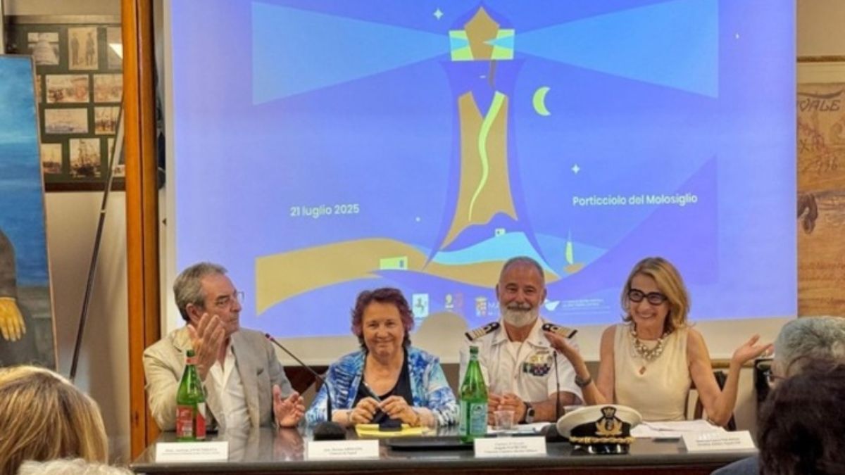 Al Faro: Napoli si illumina con musica, poesia e storie di migrazione