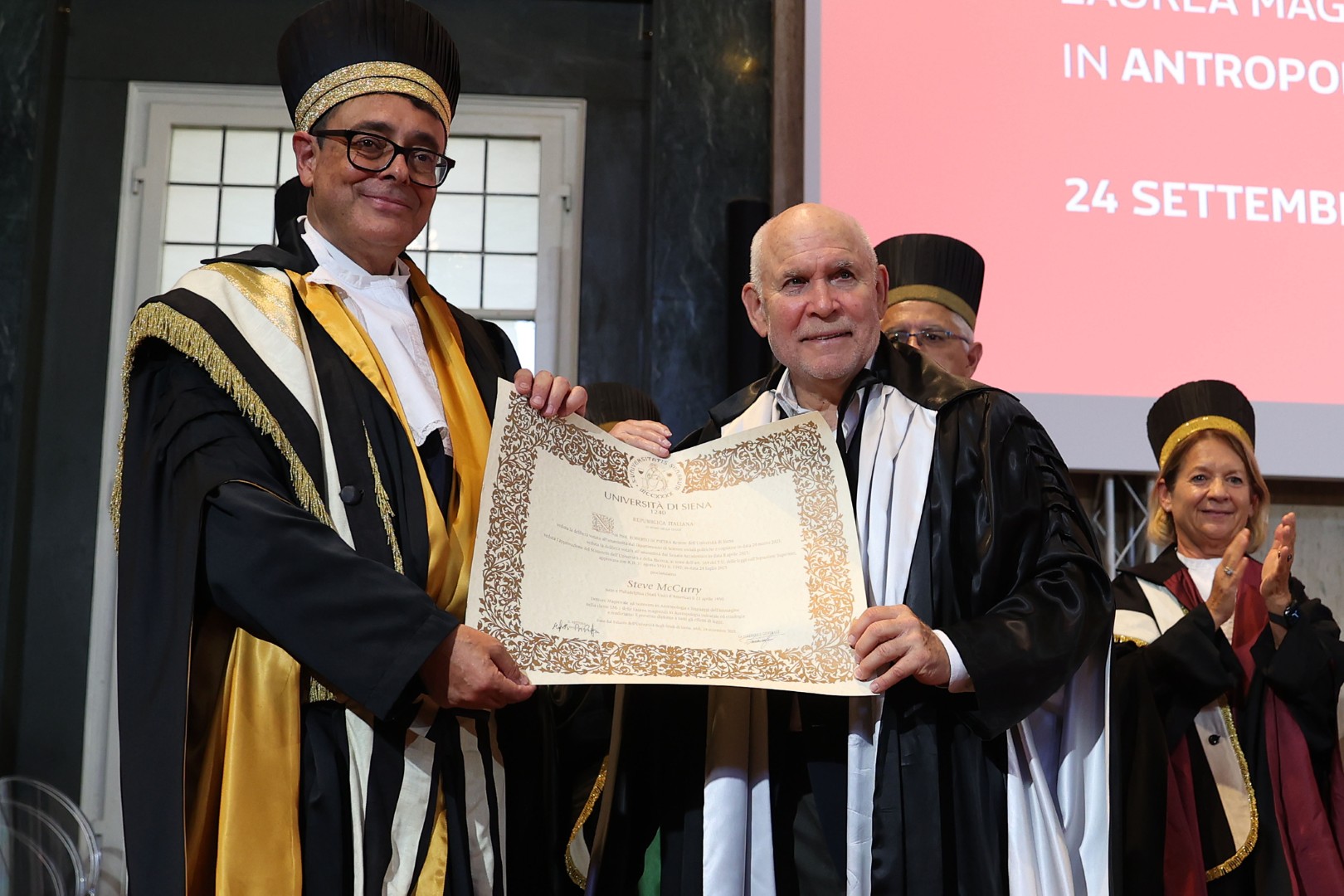 Una laurea con qualche critica