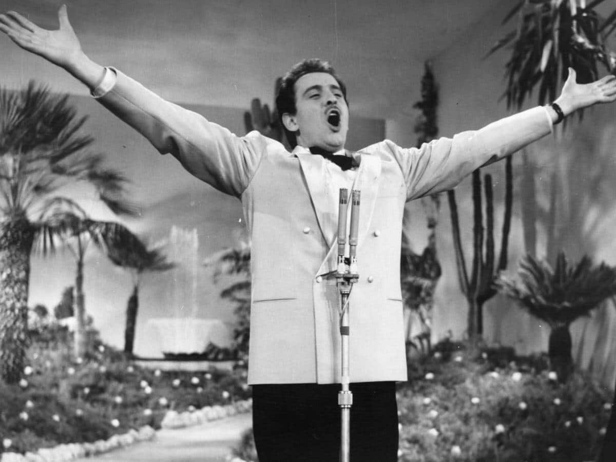 Modugno e Tenco, gli anni della rivoluzione poetica e del Sanremo d'autore