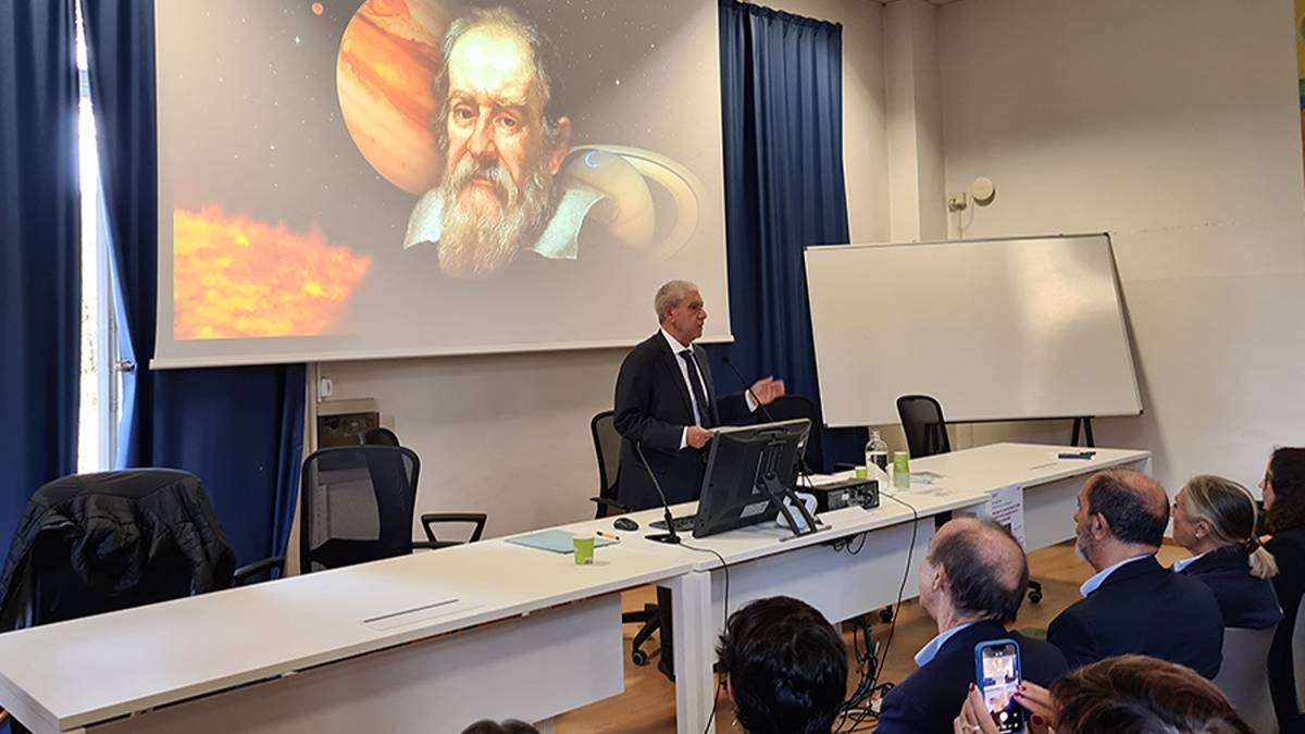 "Come mettere d'accordo lettere e numeri": Giuseppe Patota lo spiega nella sua ultima lezione
