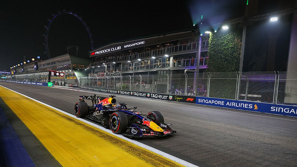 Verstappen raggiunge un altro record e conquista Singapore. Antonelli vede il Mondiale 